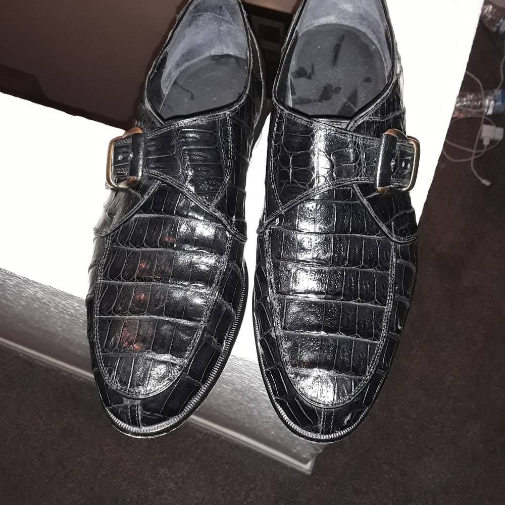 Alligator shoes